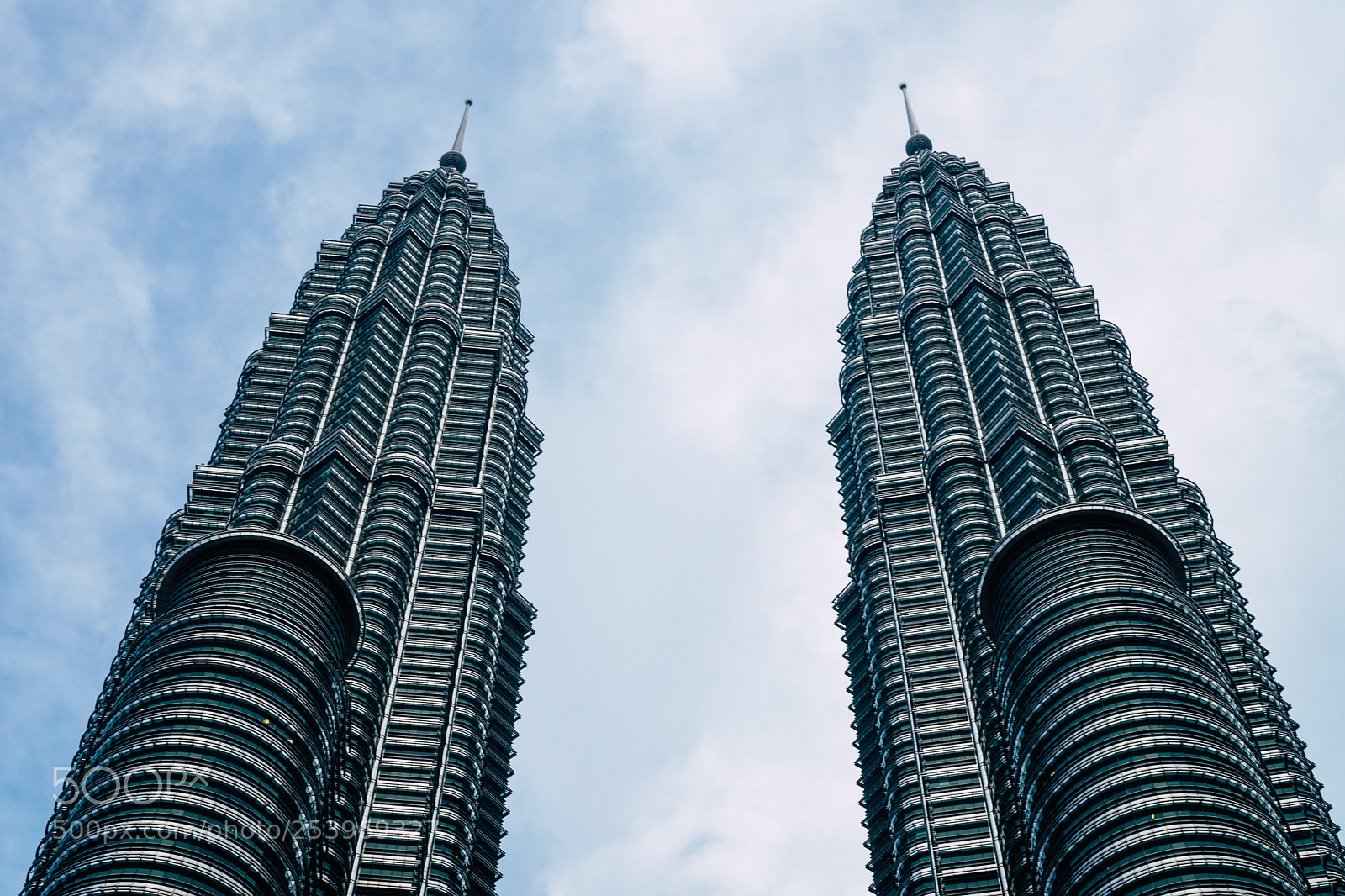 Sony a6300 sample photo. Petronas daytime photography