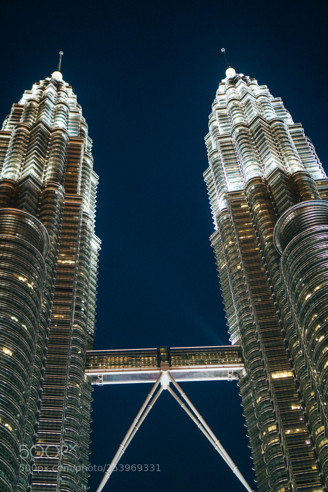 Sony a6300 sample photo. Petronas glowing photography