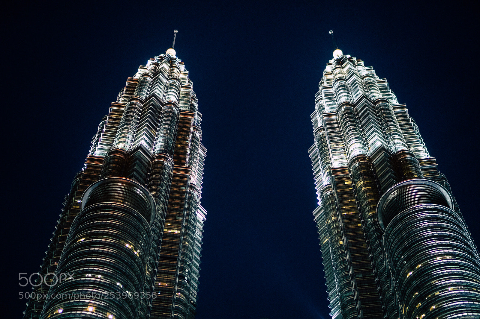 Sony a6300 sample photo. Petronas night lights photography