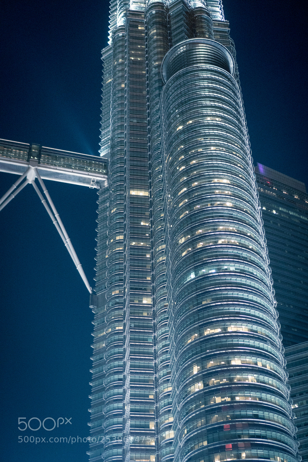 Sony a6300 sample photo. Petronas sides photography