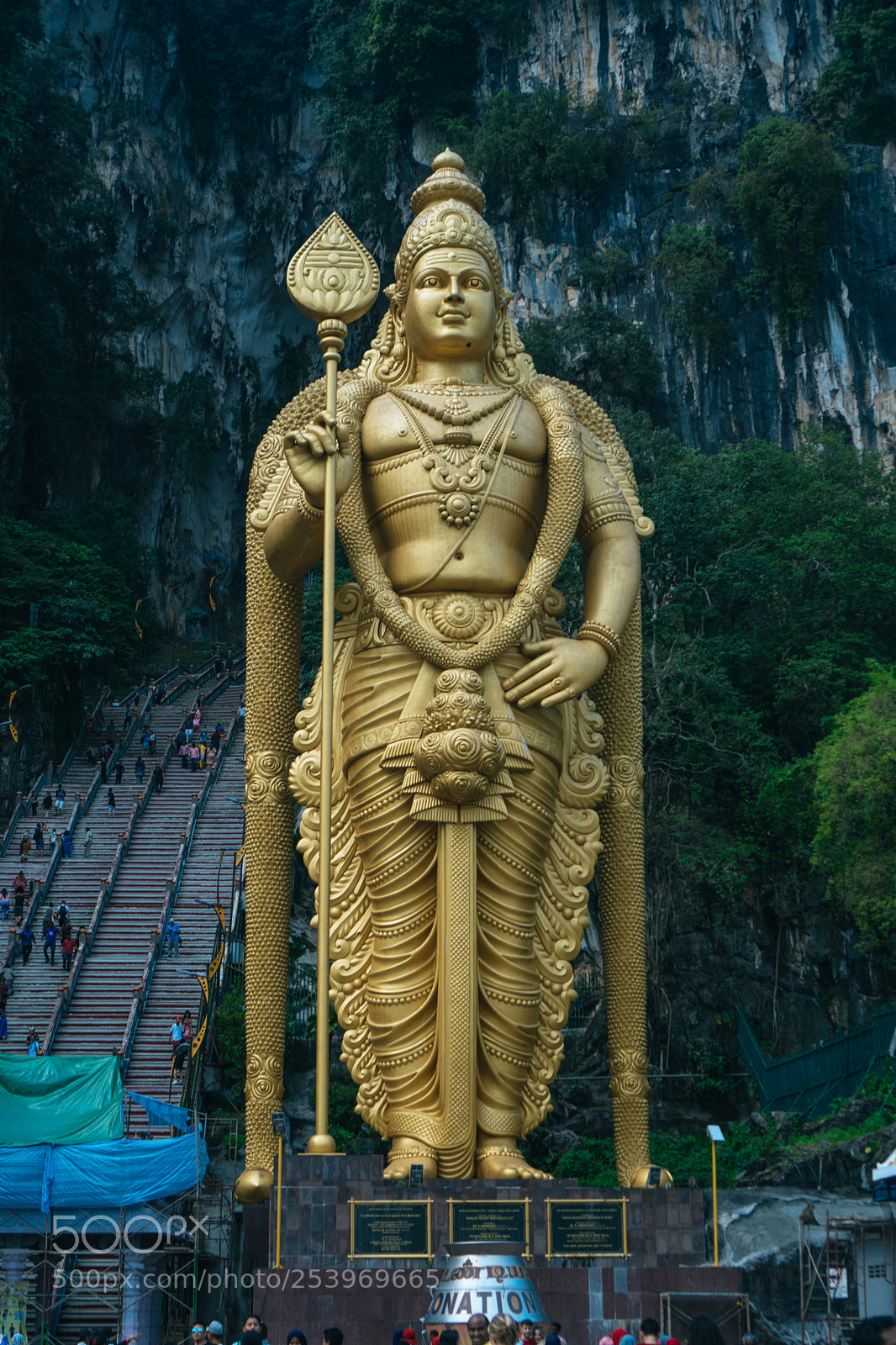 Sony a6300 sample photo. Shrine standing photography