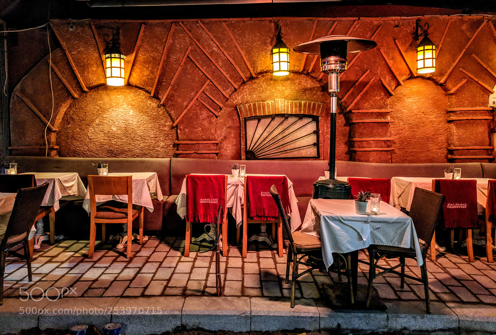 Google Pixel XL sample photo. Holiday's restaurant photography