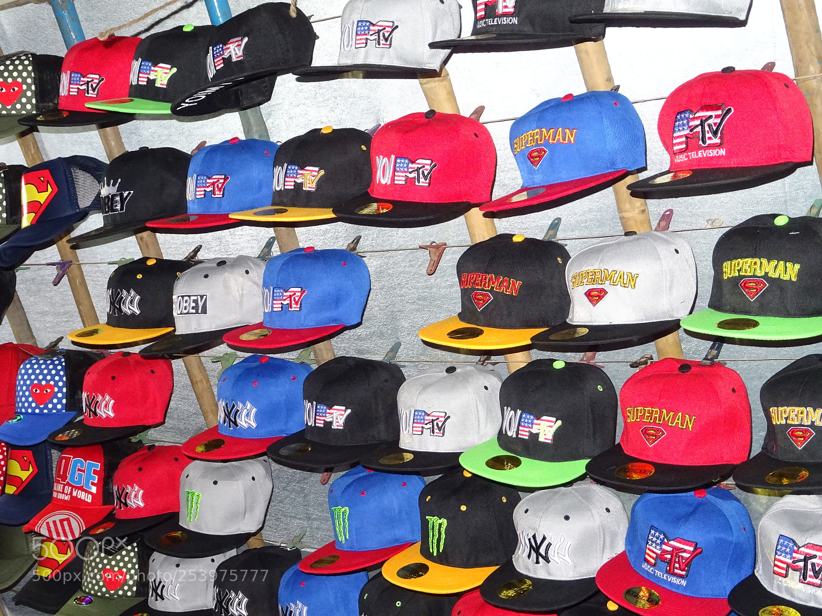 Sony DSC-HX60V sample photo. Caps photography