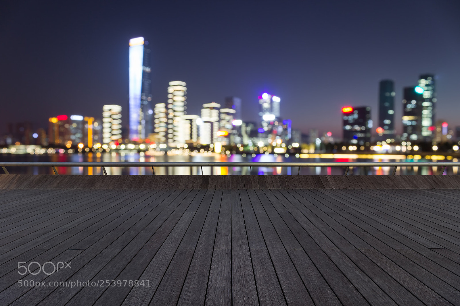Canon EOS 600D (Rebel EOS T3i / EOS Kiss X5) sample photo. Building group and beach photography