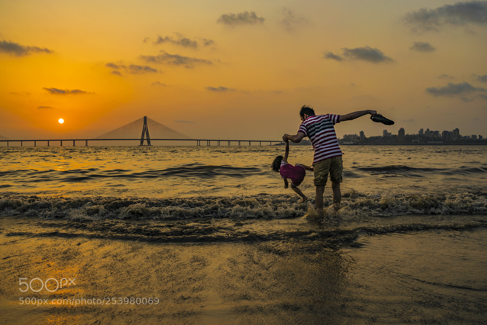 Nikon D3300 sample photo. Enjoying dawn with loved photography