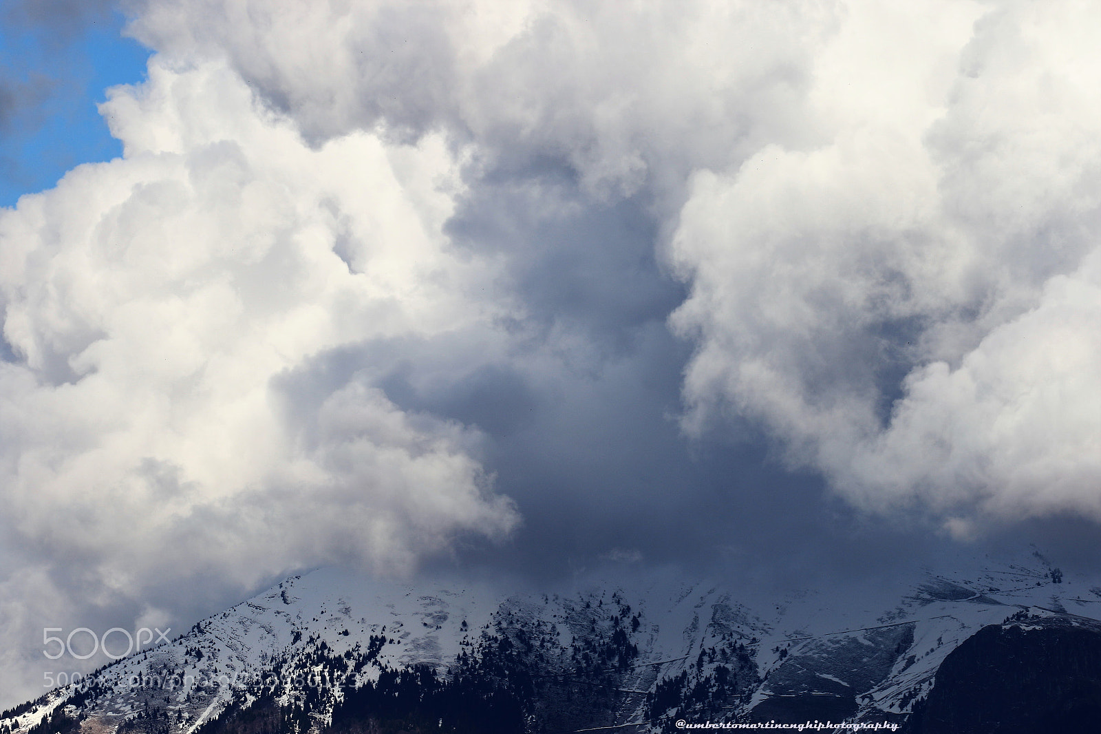 Canon EOS 7D Mark II sample photo. Storm in training photography