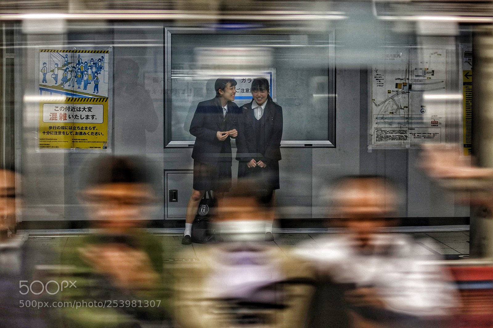 Nikon D5200 sample photo. Across the platform photography