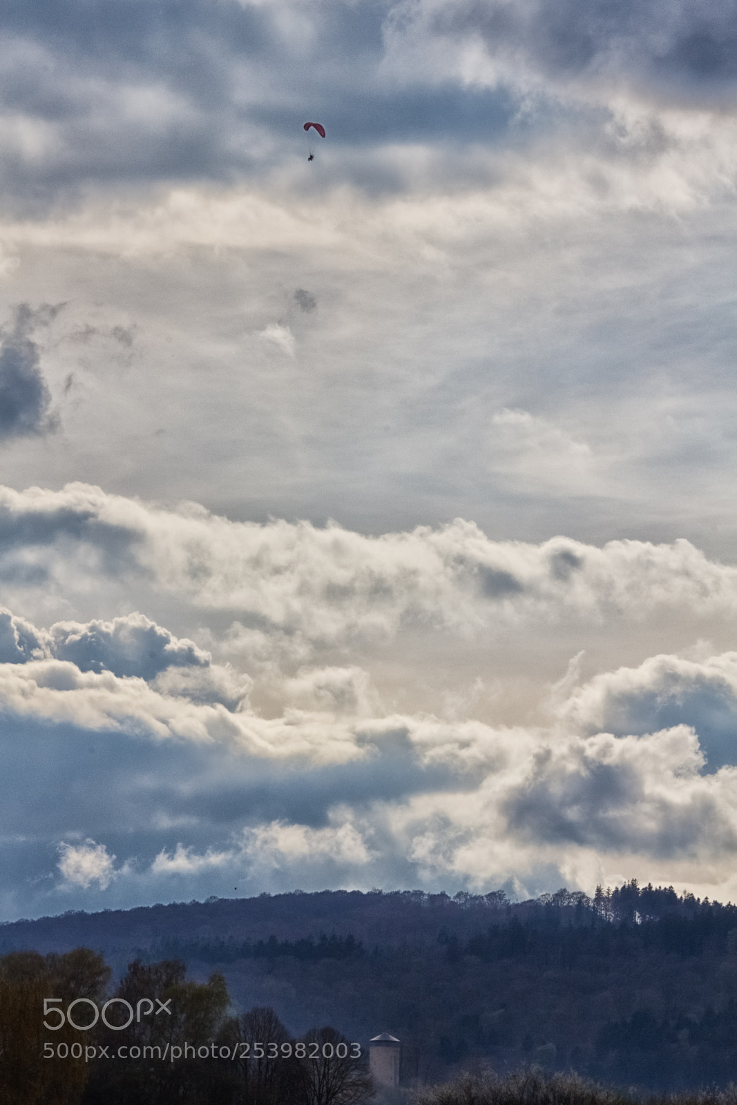 Canon EOS 60D sample photo. Flying across the tower photography