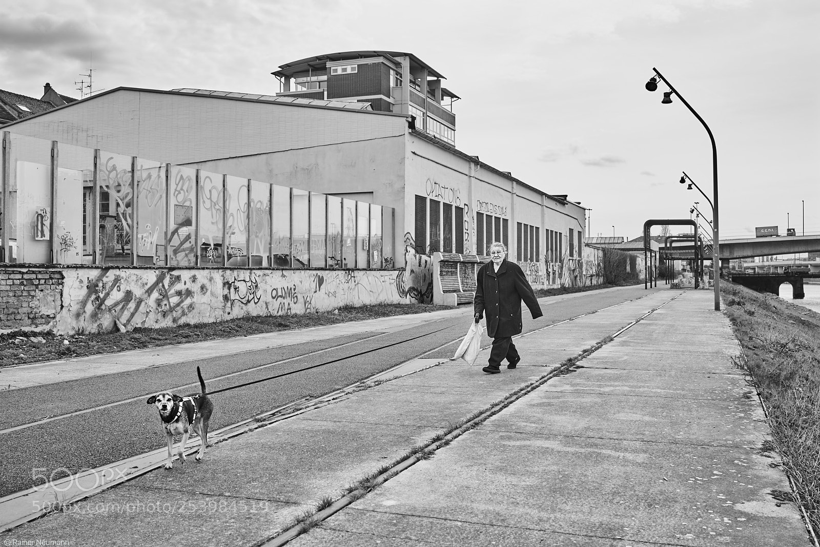 Sony Cyber-shot DSC-RX1R II sample photo. Frau 497 b&w photography