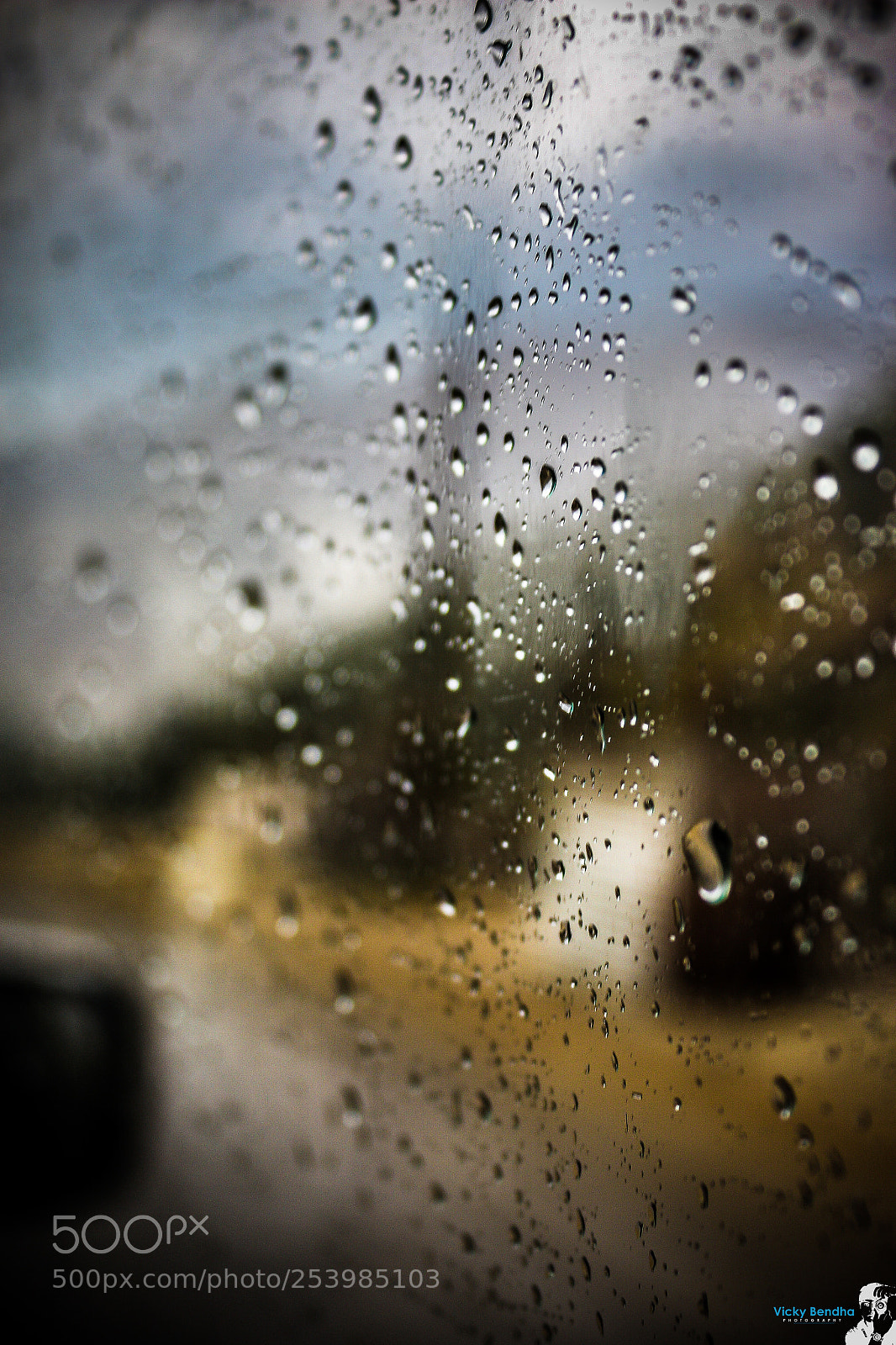 Canon EOS 700D (EOS Rebel T5i / EOS Kiss X7i) sample photo. Droplets photography