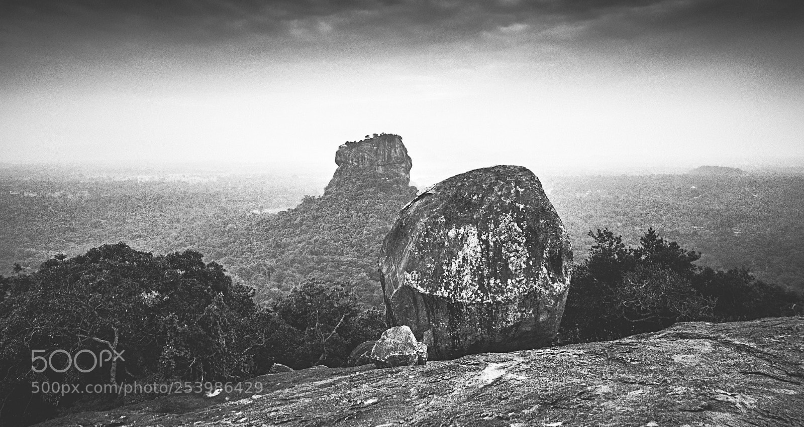 Canon EOS 600D (Rebel EOS T3i / EOS Kiss X5) sample photo. Sigiriya, from pidurangala #18 photography
