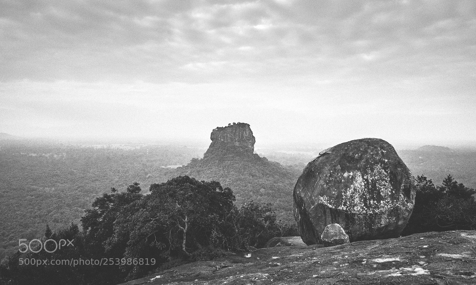 Canon EOS 600D (Rebel EOS T3i / EOS Kiss X5) sample photo. Sigiriya, from pidurangala #23 photography