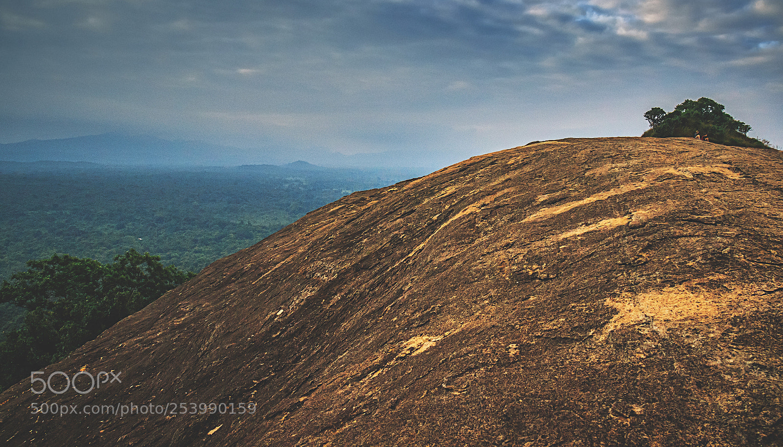 Canon EOS 600D (Rebel EOS T3i / EOS Kiss X5) sample photo. The summit of pidurnagala #2 photography