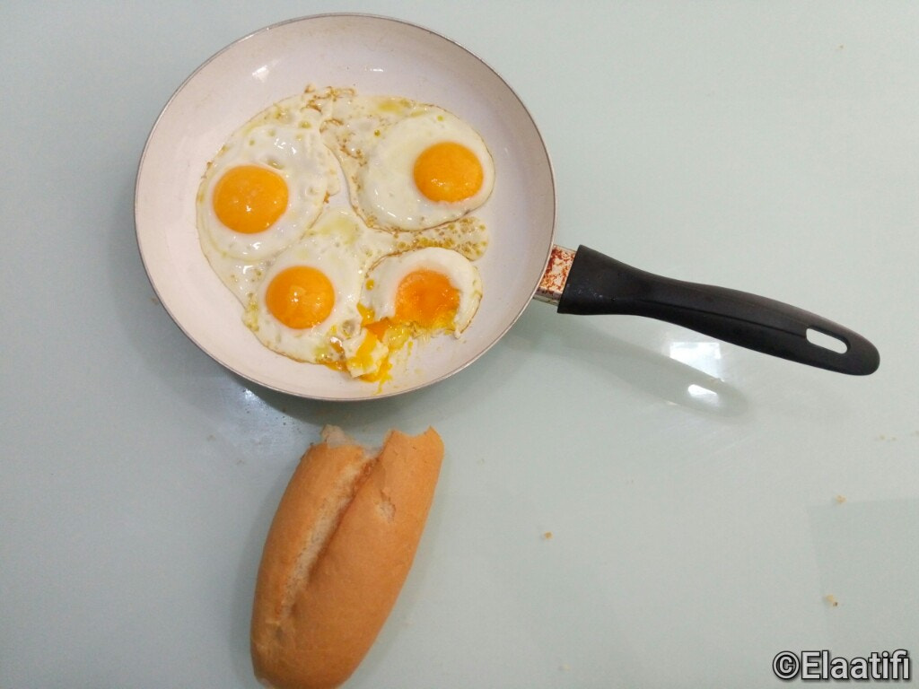 Meizu M3s sample photo. Desayuno con huevo de gallina de campo photography