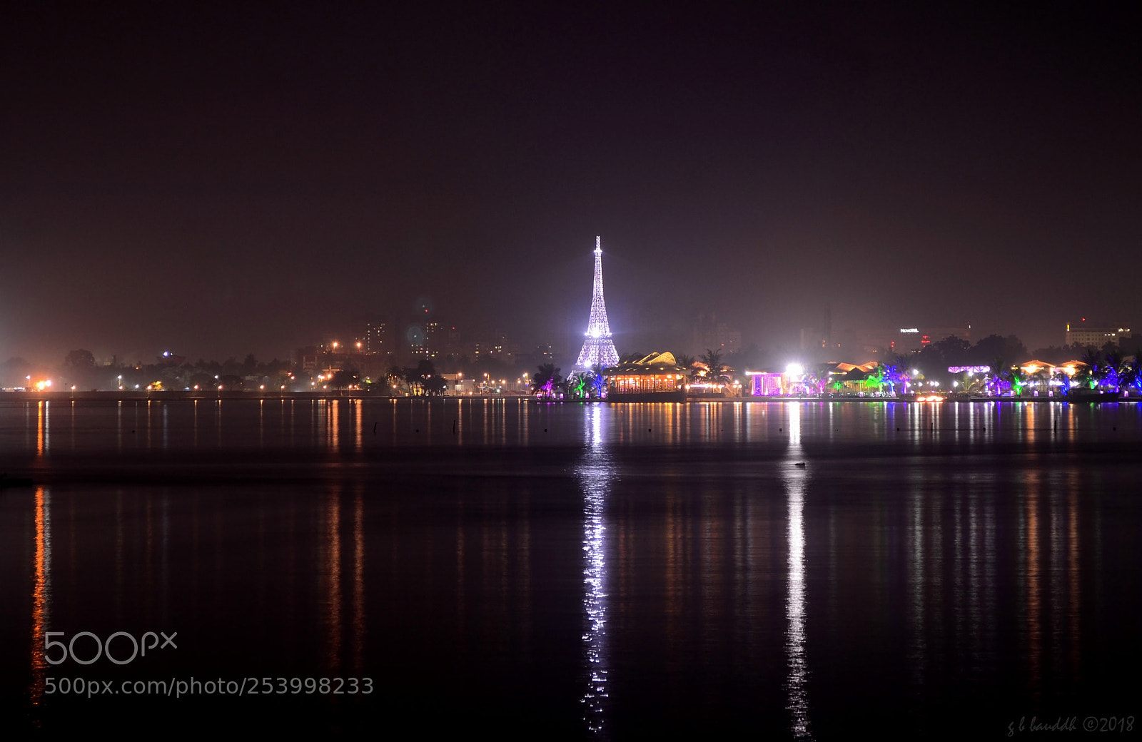 Nikon D3100 sample photo. Citylight photography