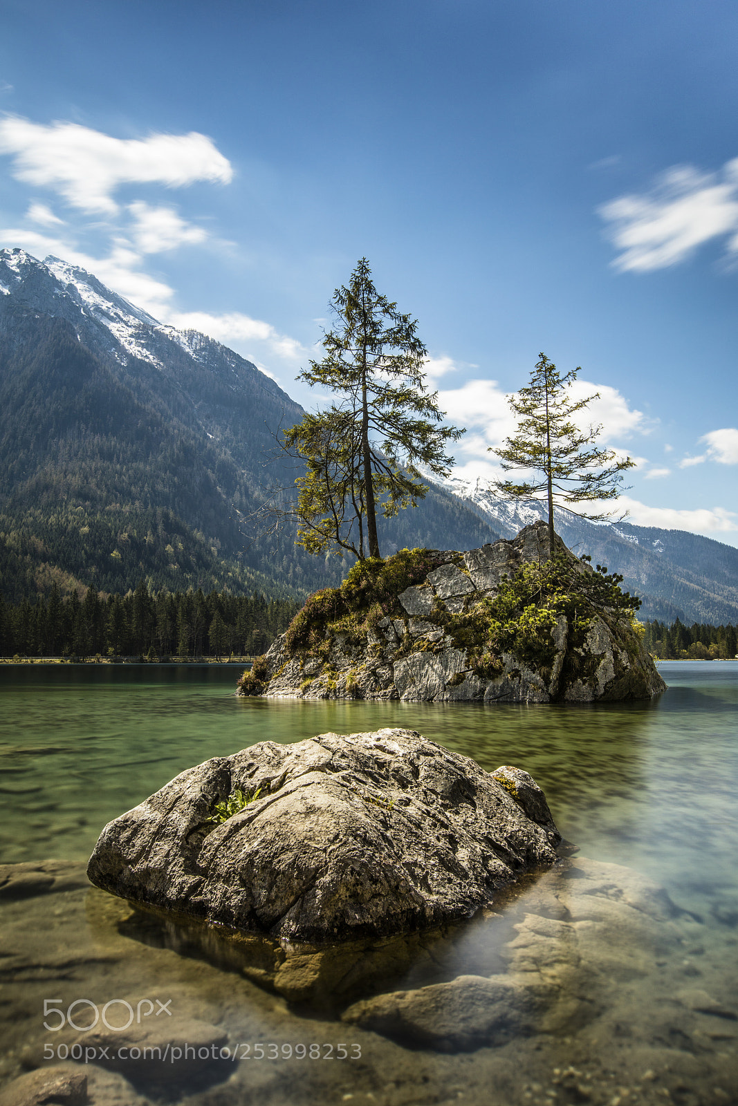 Canon EOS 5DS R sample photo. Little island | lake hintersee photography