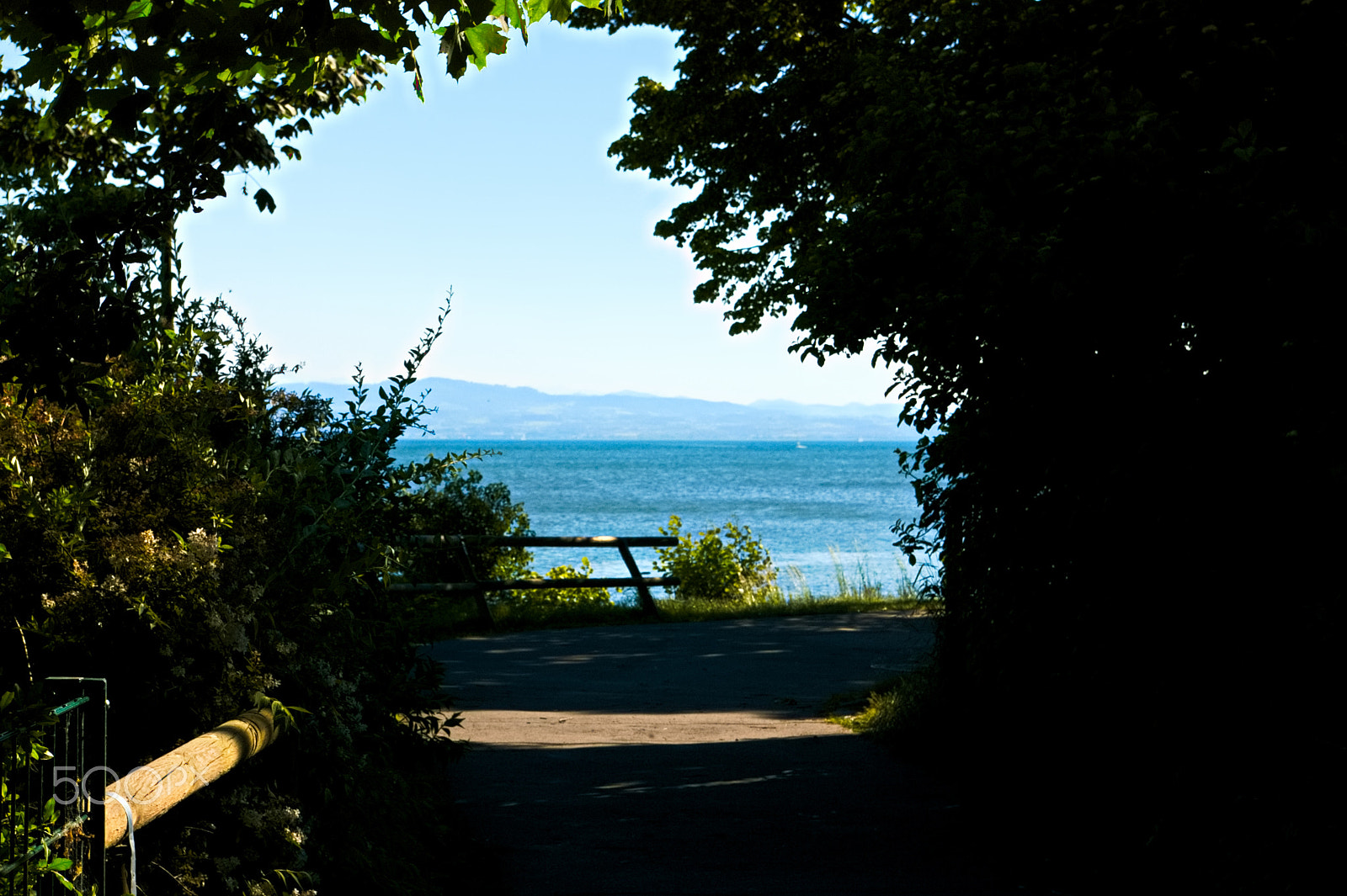 Pentax *ist DL sample photo. Bodensee photography