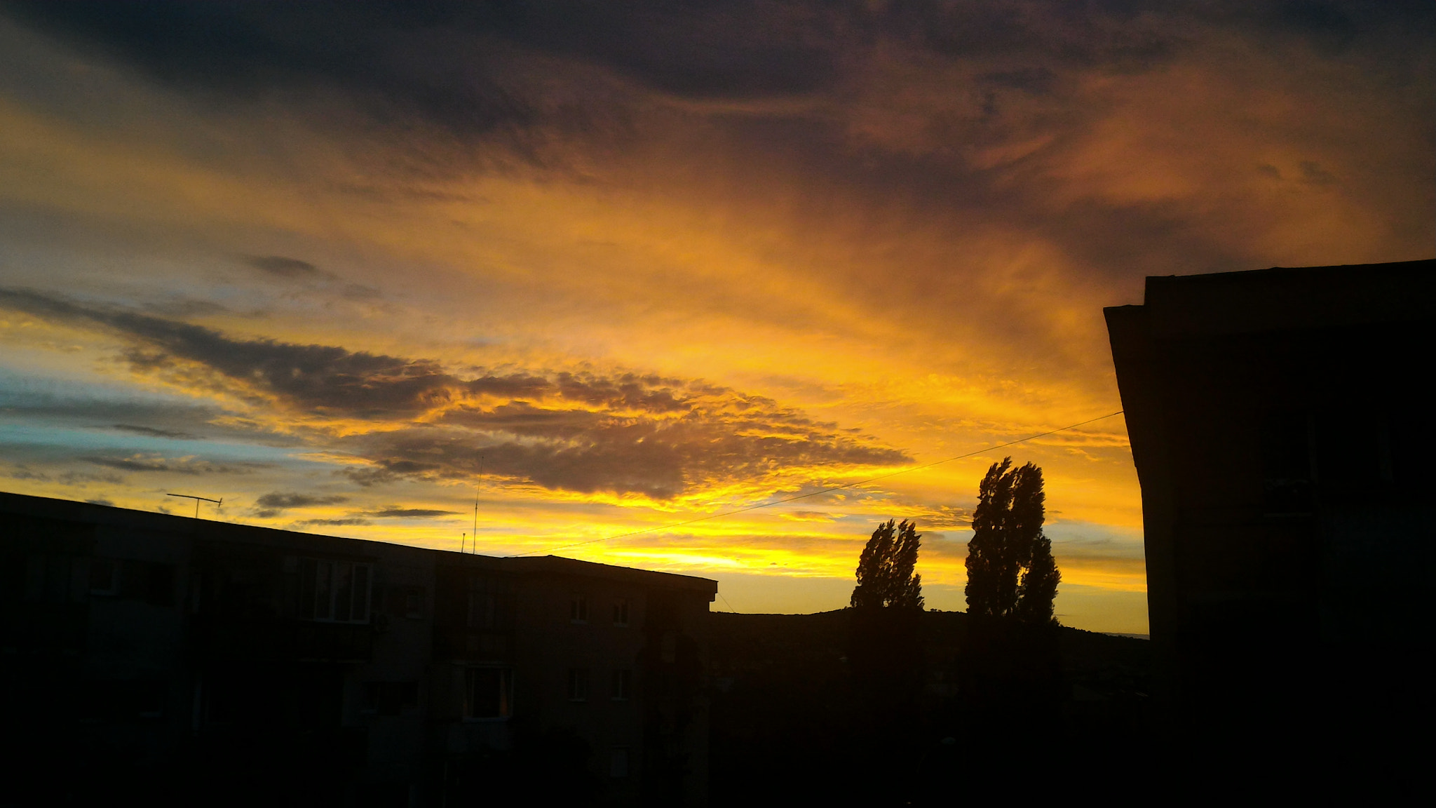 ASUS ZenFone 2 (ZE551ML) sample photo