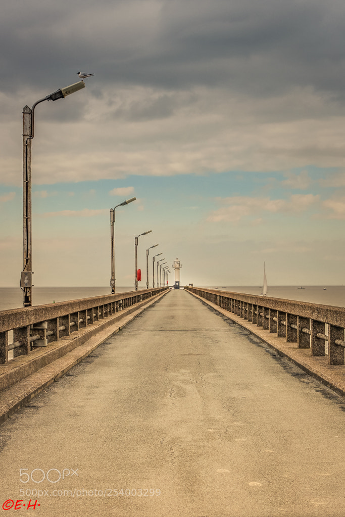Canon EOS 700D (EOS Rebel T5i / EOS Kiss X7i) sample photo. Little lighthouse photography