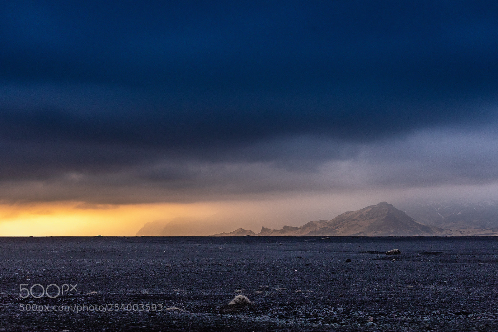 Canon EOS 5D Mark IV sample photo. Colorful sunset on iceland photography