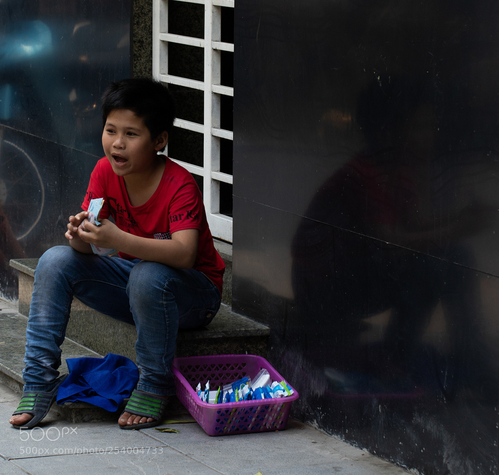 Canon EOS 7D Mark II sample photo. Street life photography