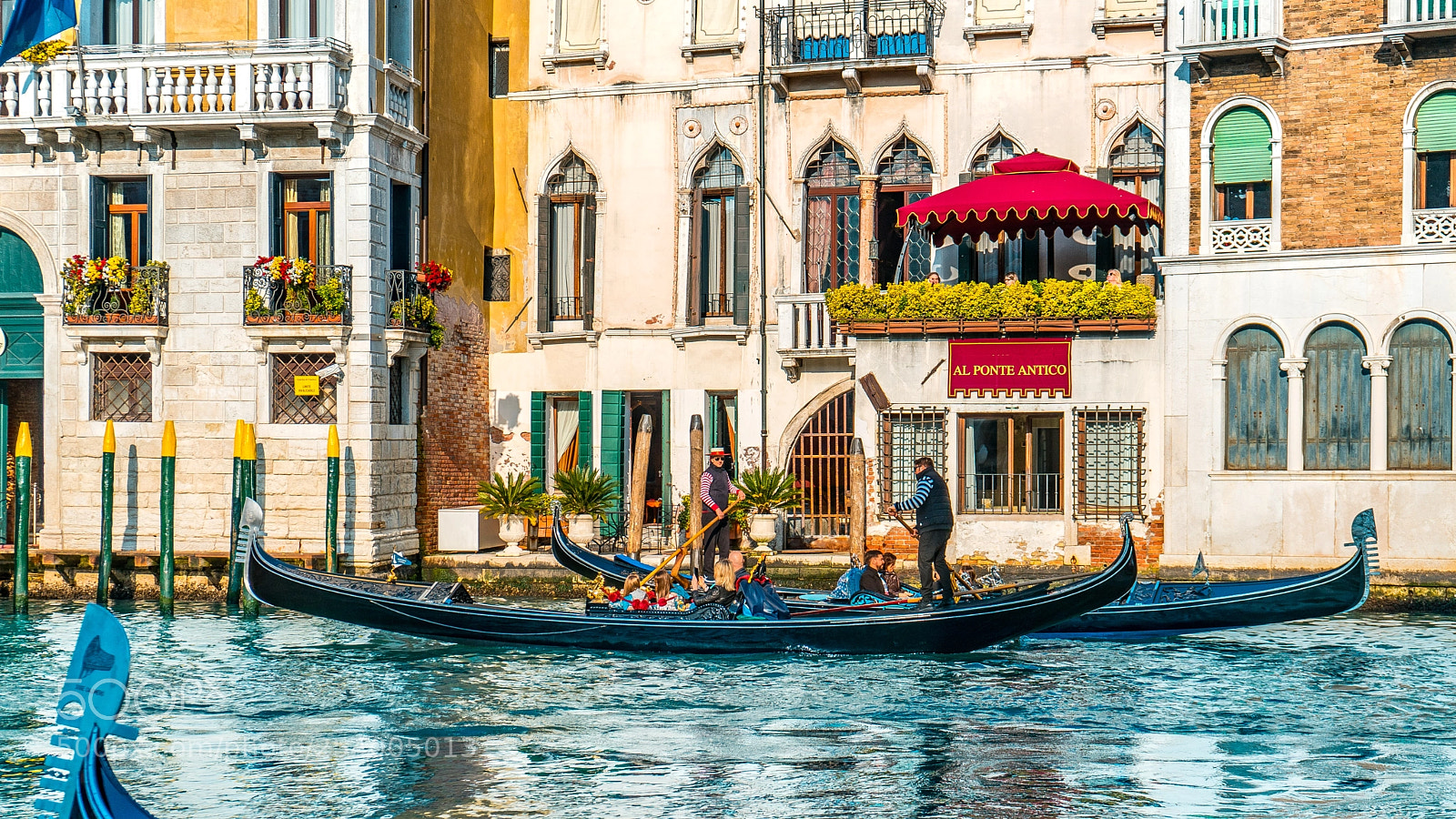 Sony a7 II sample photo. Gondola rides - venice photography