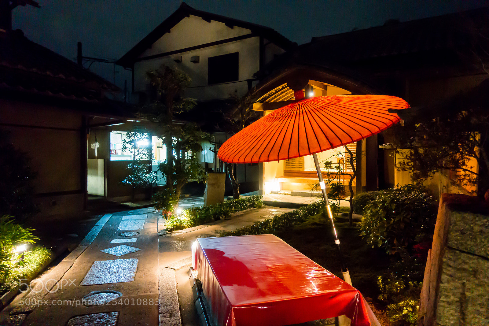 Sony Cyber-shot DSC-RX100 IV sample photo. Nanzenji night kyoto japan 2017 photography