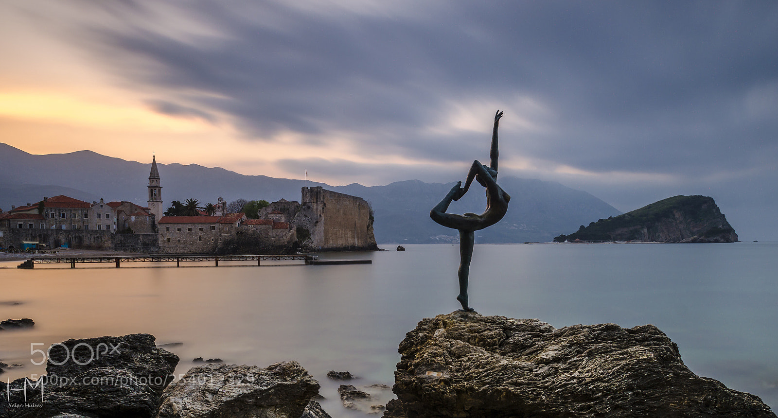 Nikon D5100 sample photo. Statua ballerina, budva, montenegro  photography