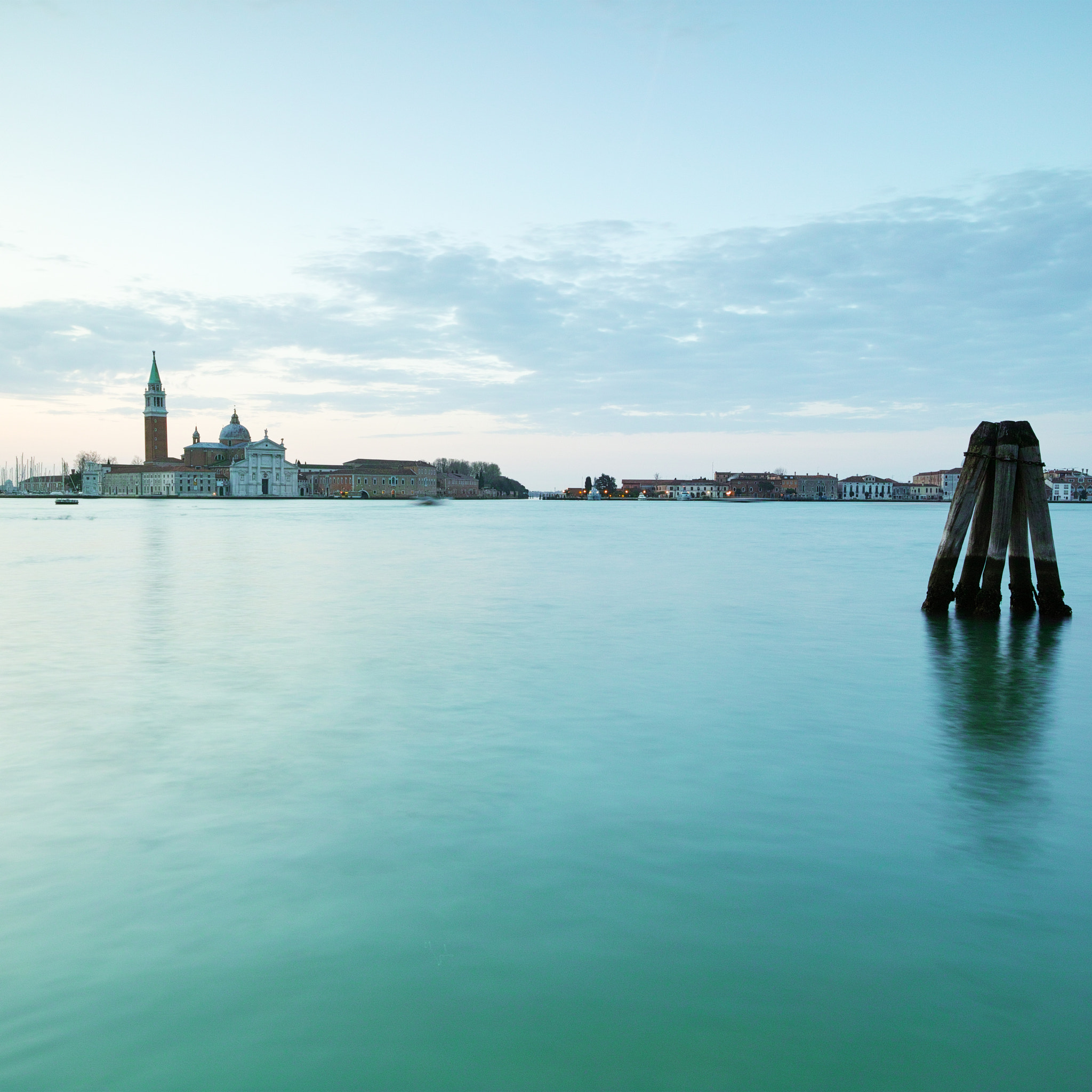 Sigma dp0 Quattro sample photo. "blue venice" photography