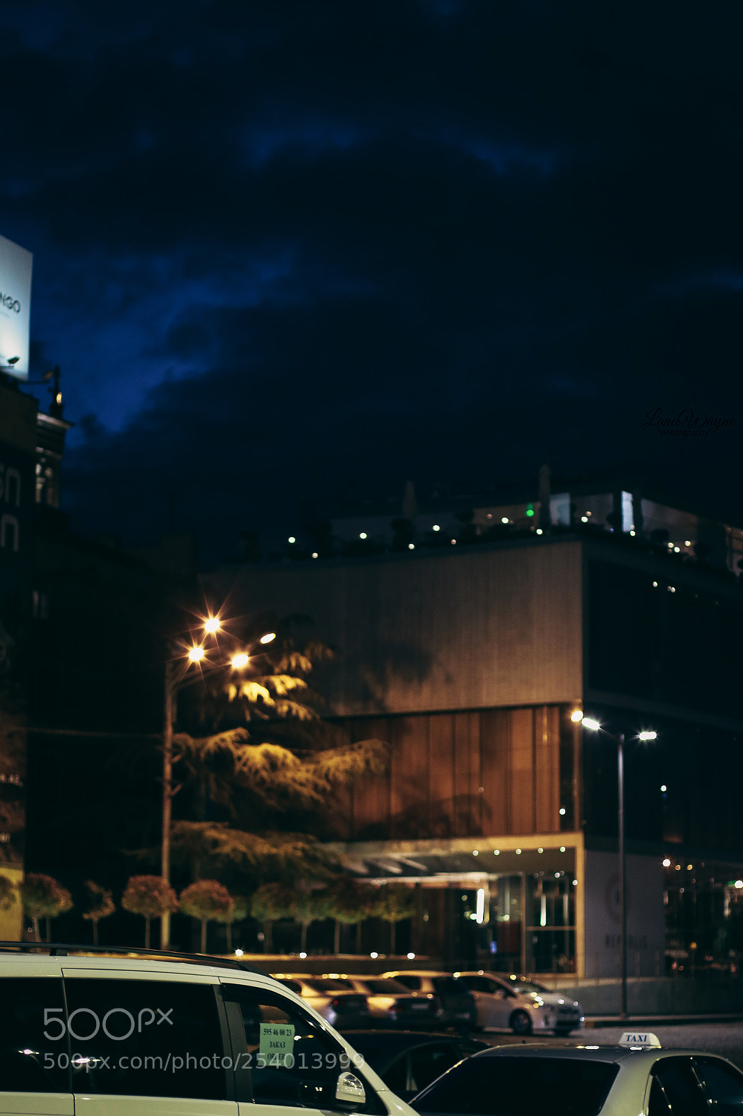 Canon EOS 7D Mark II sample photo. Street photography
