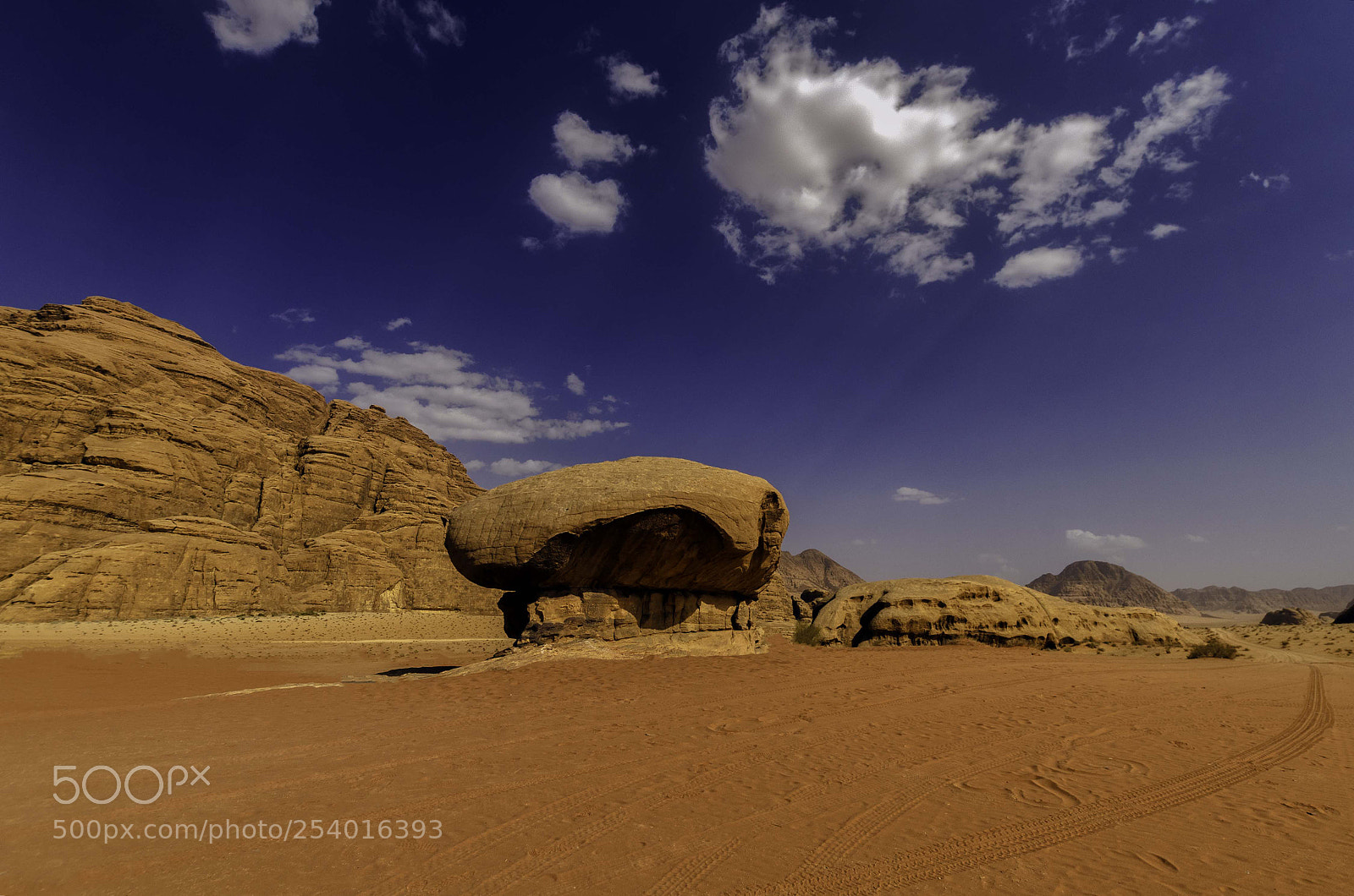 Nikon D7000 sample photo. Mushroom rock in wadi photography