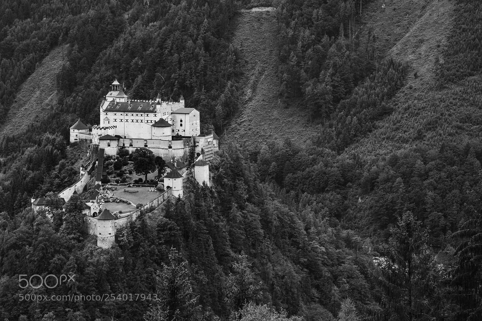 Nikon D5200 sample photo. Werfen castle photography