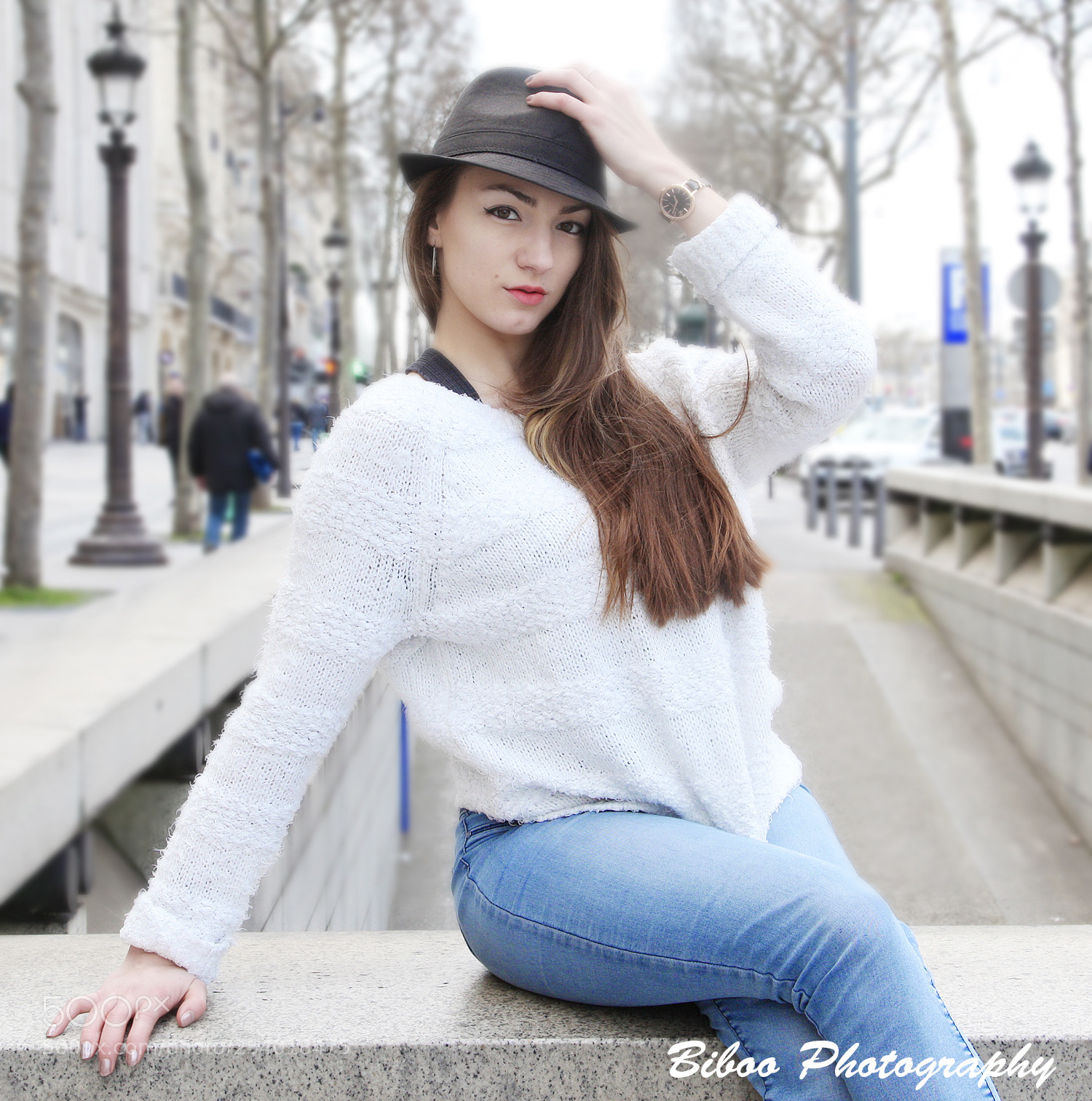 Canon EOS 5D Mark II sample photo. Parisian girl photography