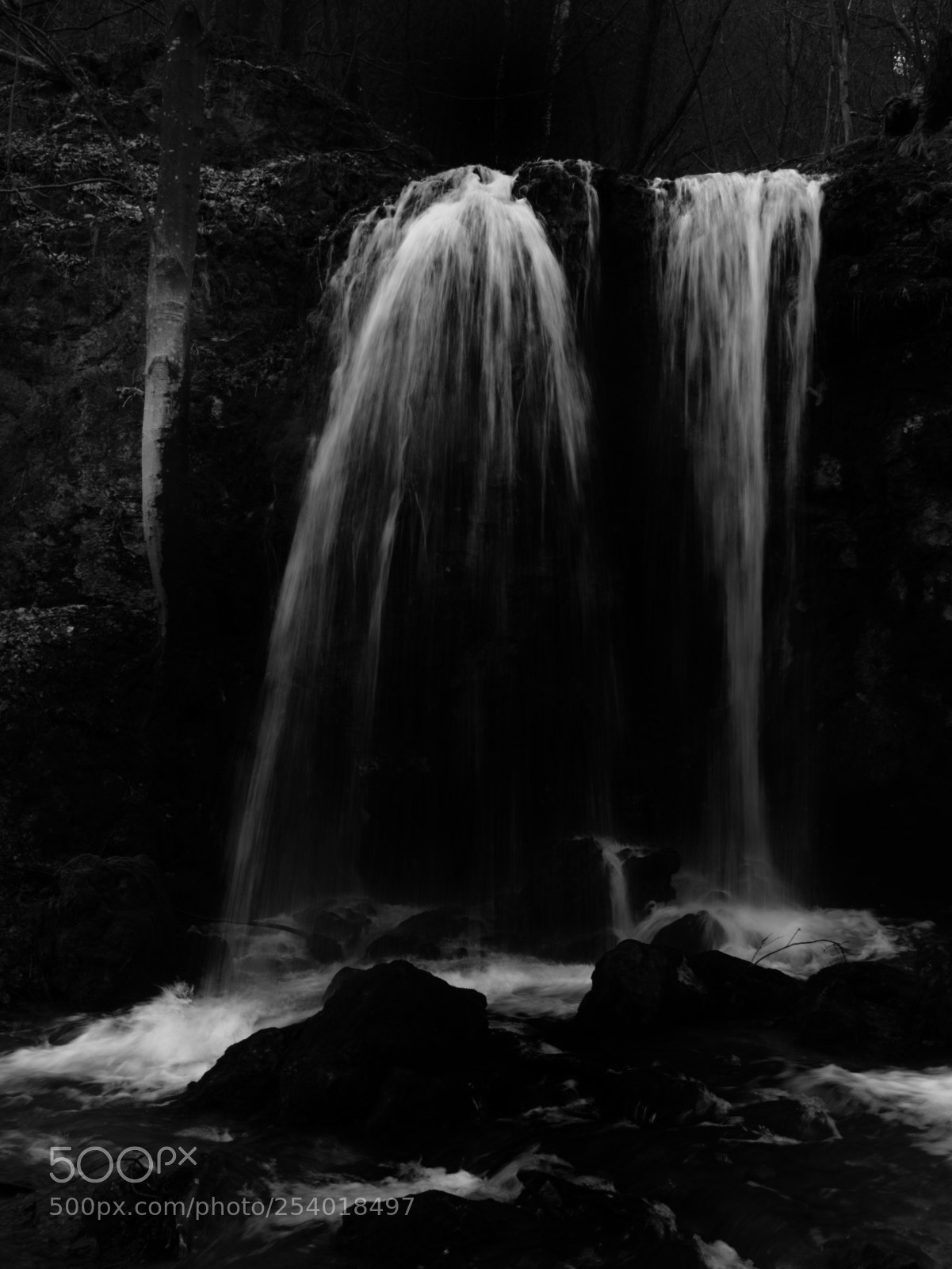 Olympus PEN-F sample photo. .winter.flows. photography