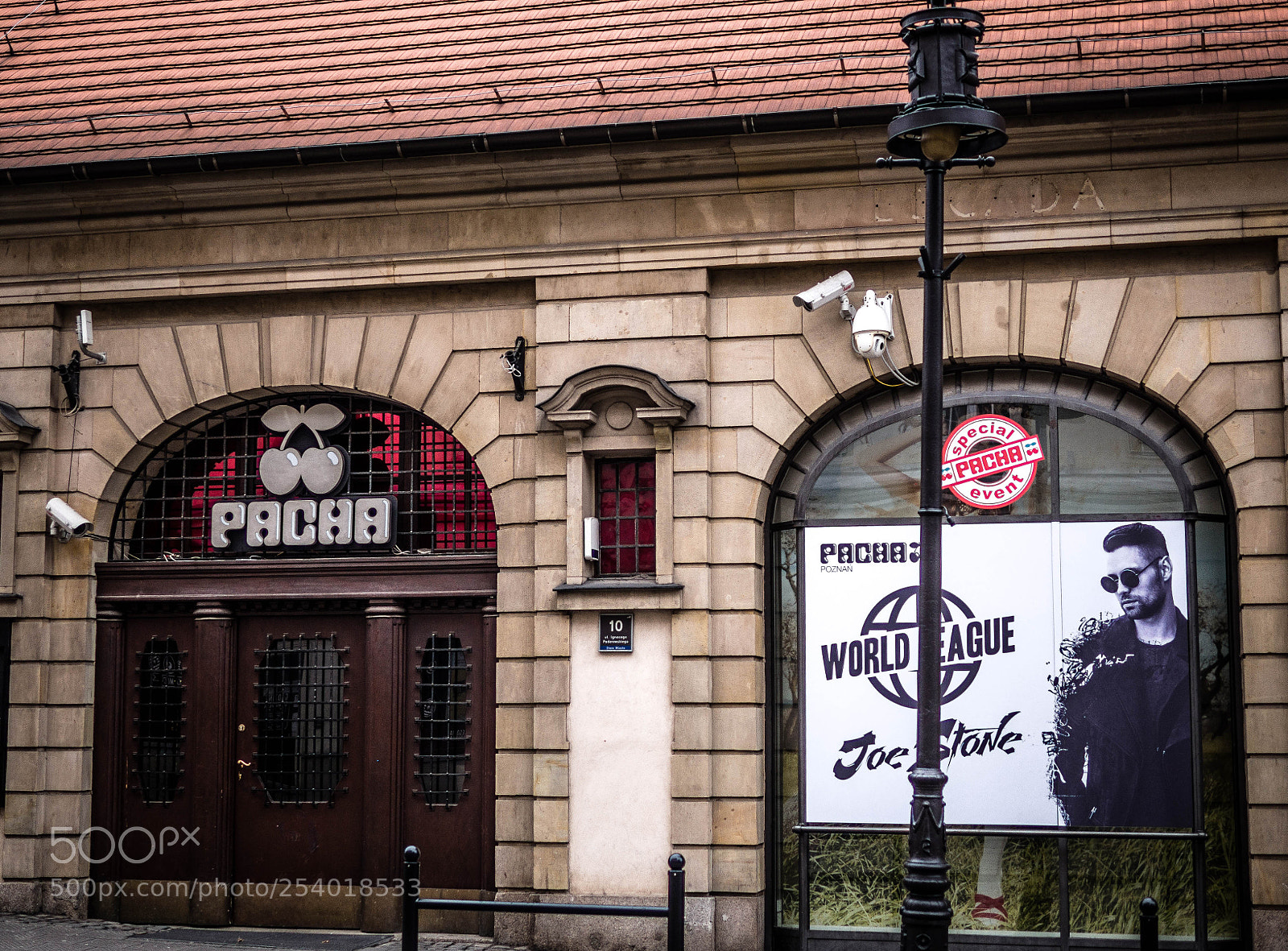 Olympus OM-D E-M10 II sample photo. Pacha poznan, poland photography
