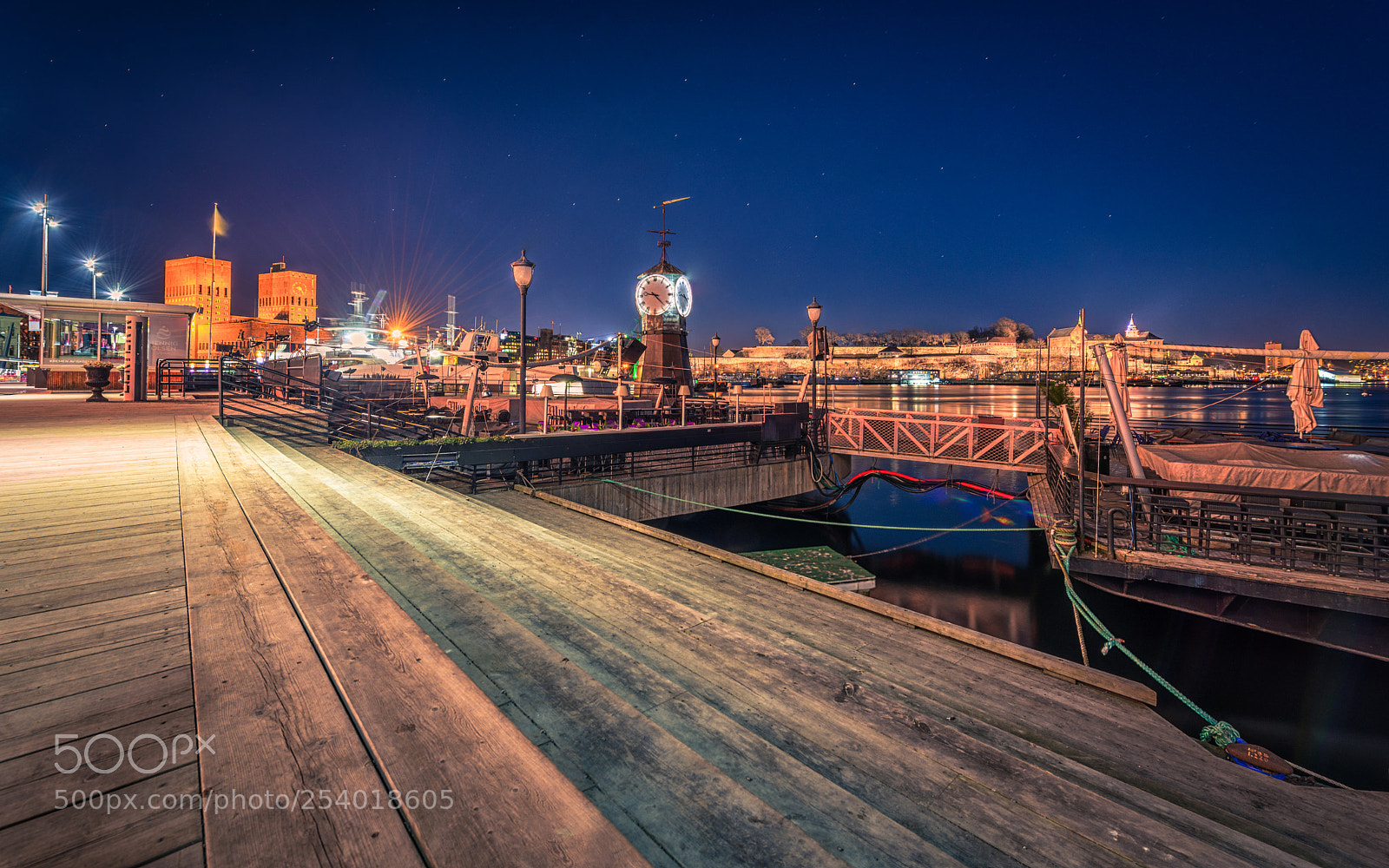 Nikon D800 sample photo. Aker brygge in evening! photography