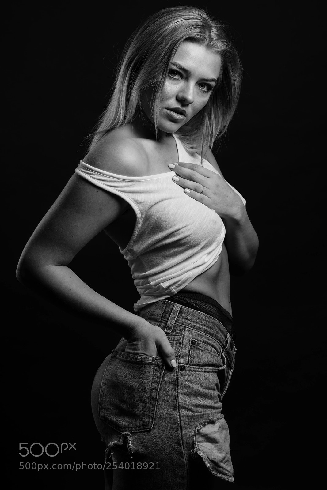 Canon EOS 5D Mark IV sample photo. Jeans in bw photography
