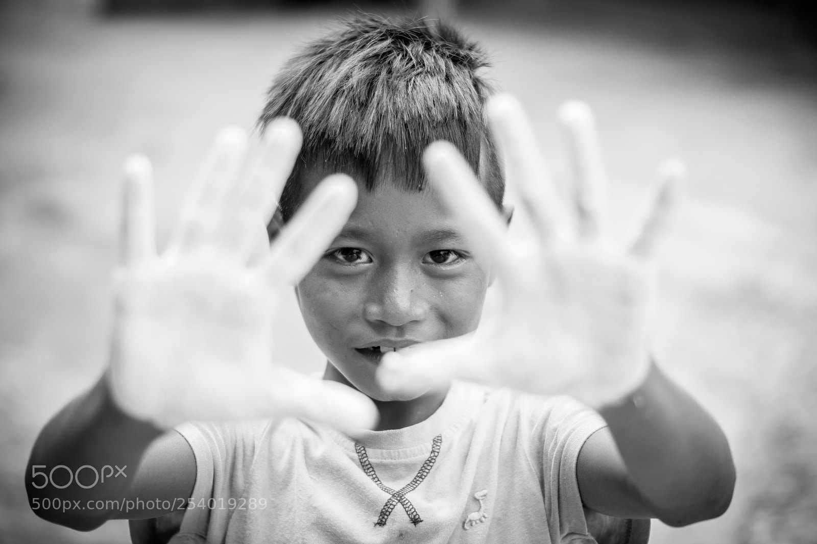 Sony SLT-A68 sample photo. White hands photography