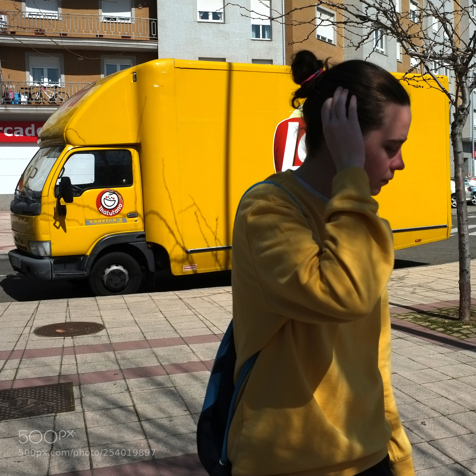 Fujifilm FinePix X100 sample photo. Odio el amarillo photography
