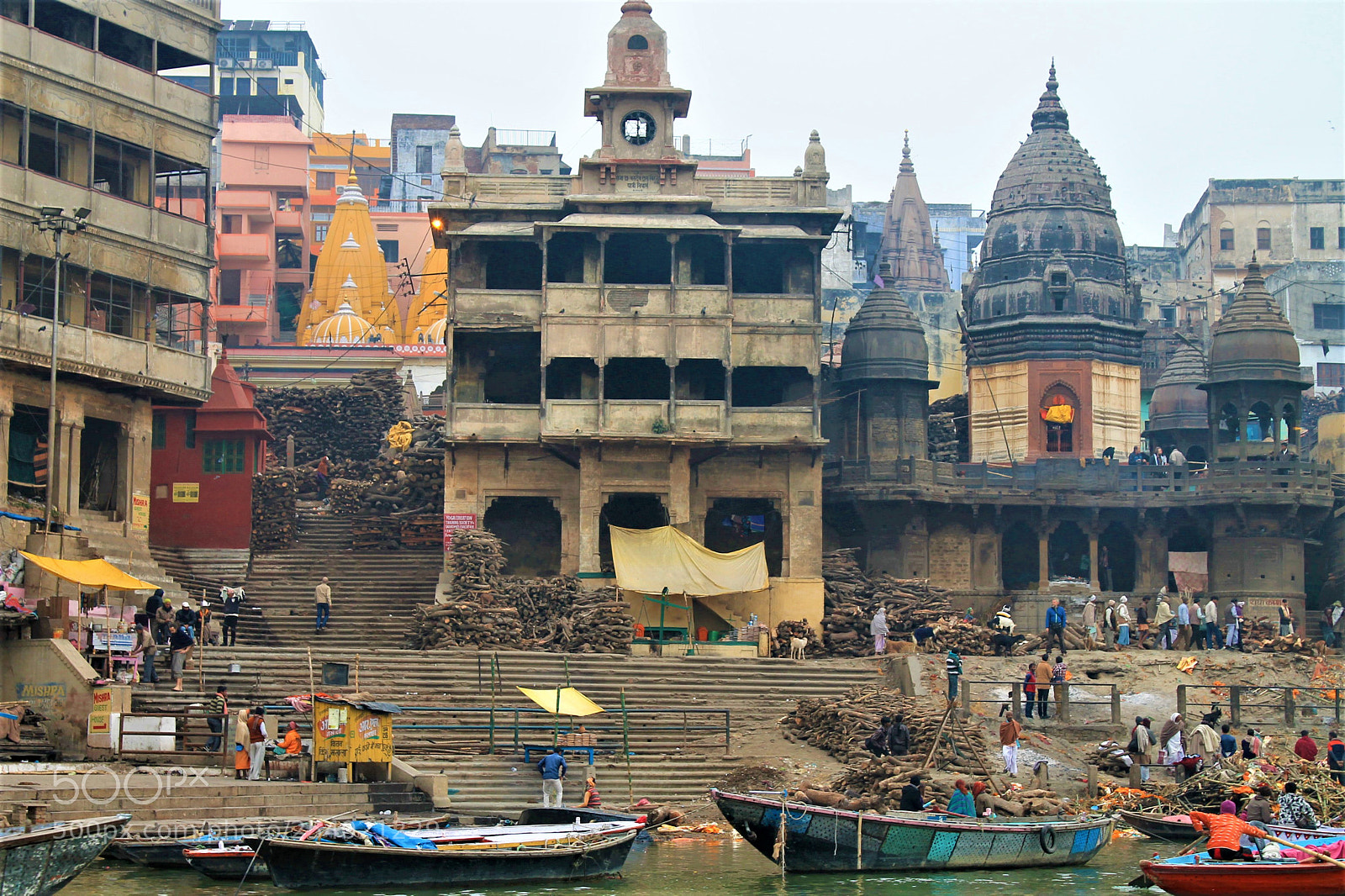 Canon EOS 1100D (EOS Rebel T3 / EOS Kiss X50) sample photo. Manikarnika ghat in varanasi. photography
