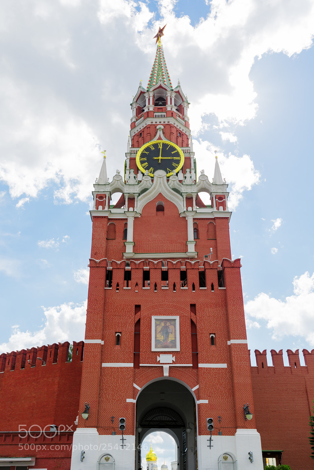 Nikon D610 sample photo. Europe. russia. moscow. spasskaya photography