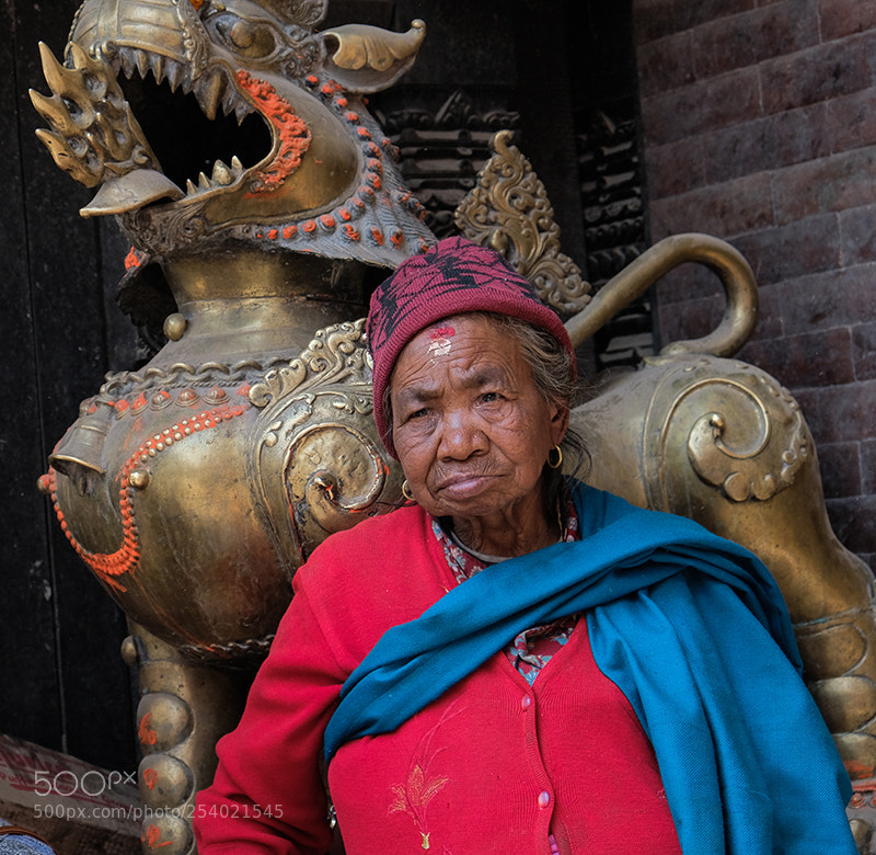 Fujifilm X-T2 sample photo. Woman and the dragon photography