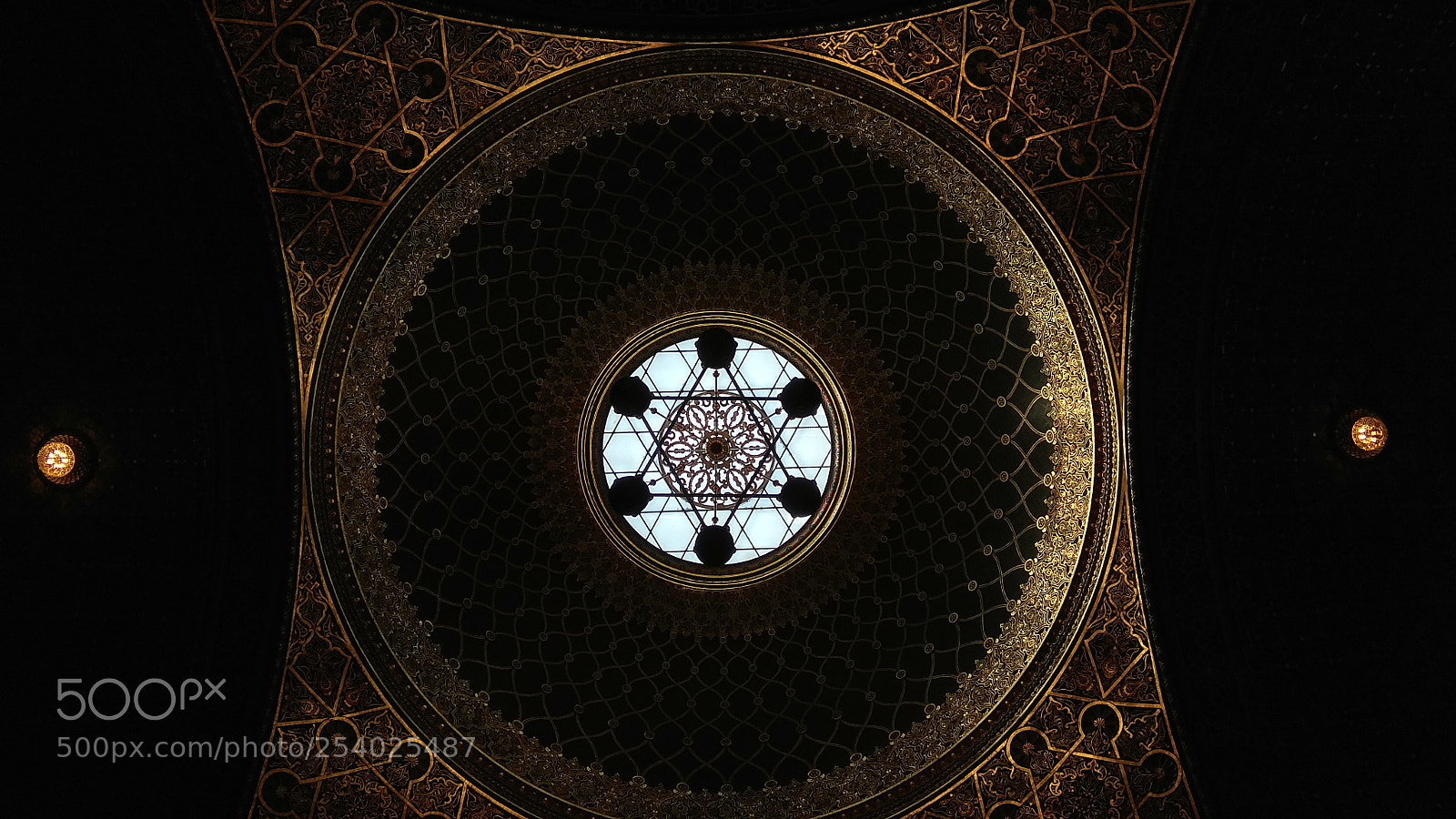 Xiaomi Redmi Note 4 sample photo. Spanish prague sinagogue photography