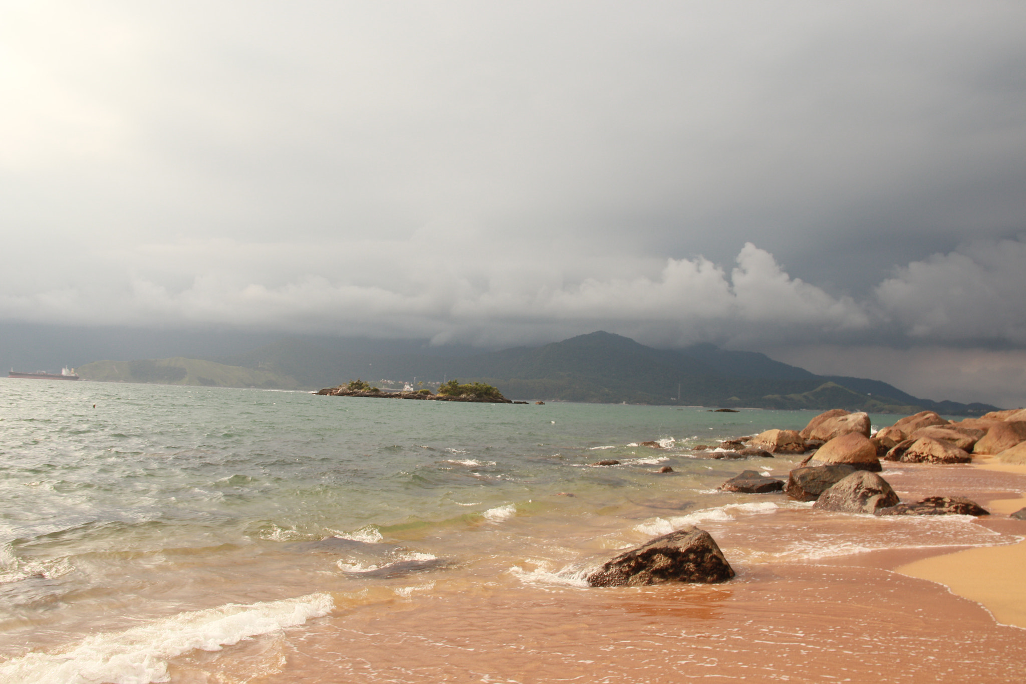 Canon EOS 800D (EOS Rebel T7i / EOS Kiss X9i) sample photo. Praia photography