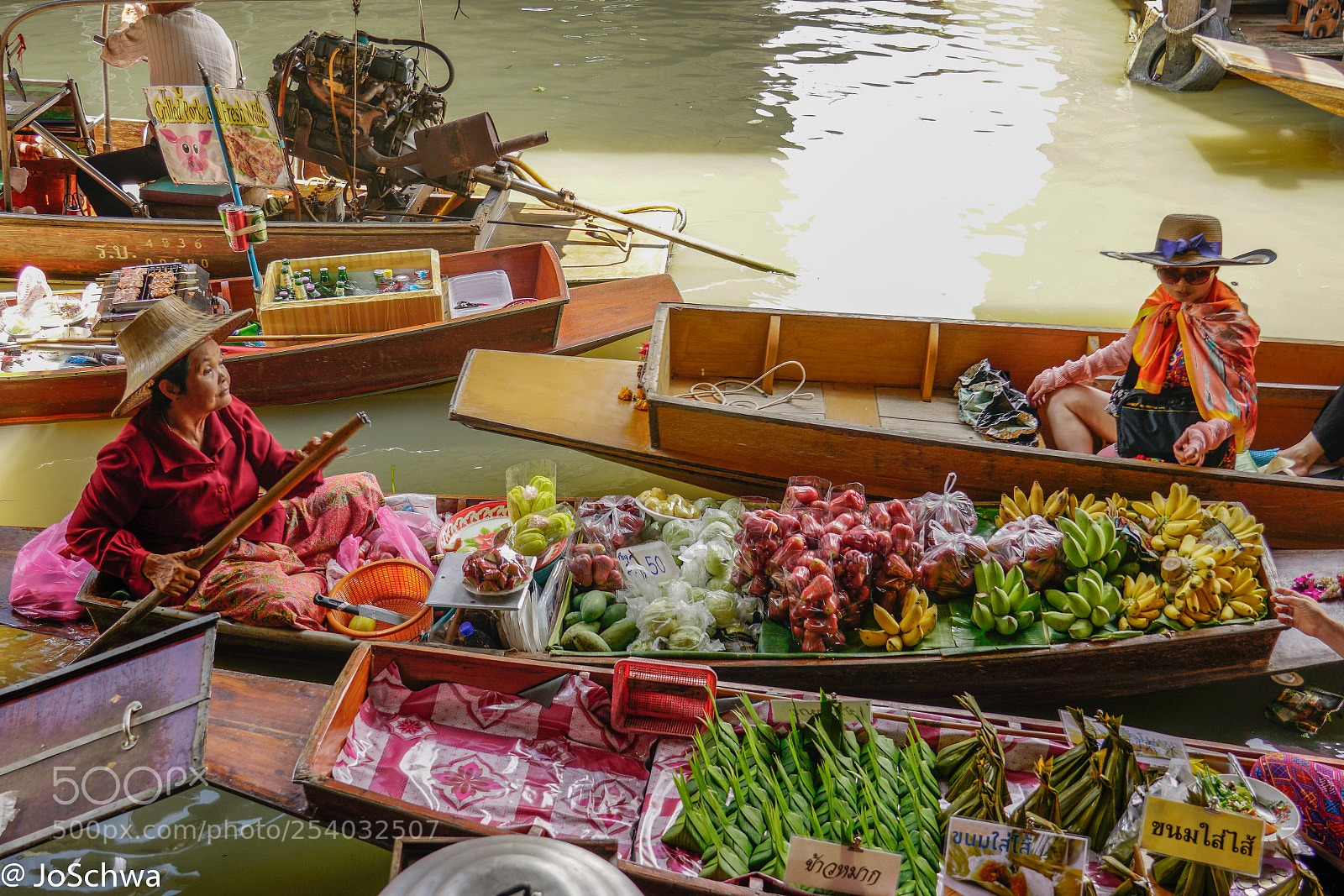 Sony a7R II sample photo. Floating market photography