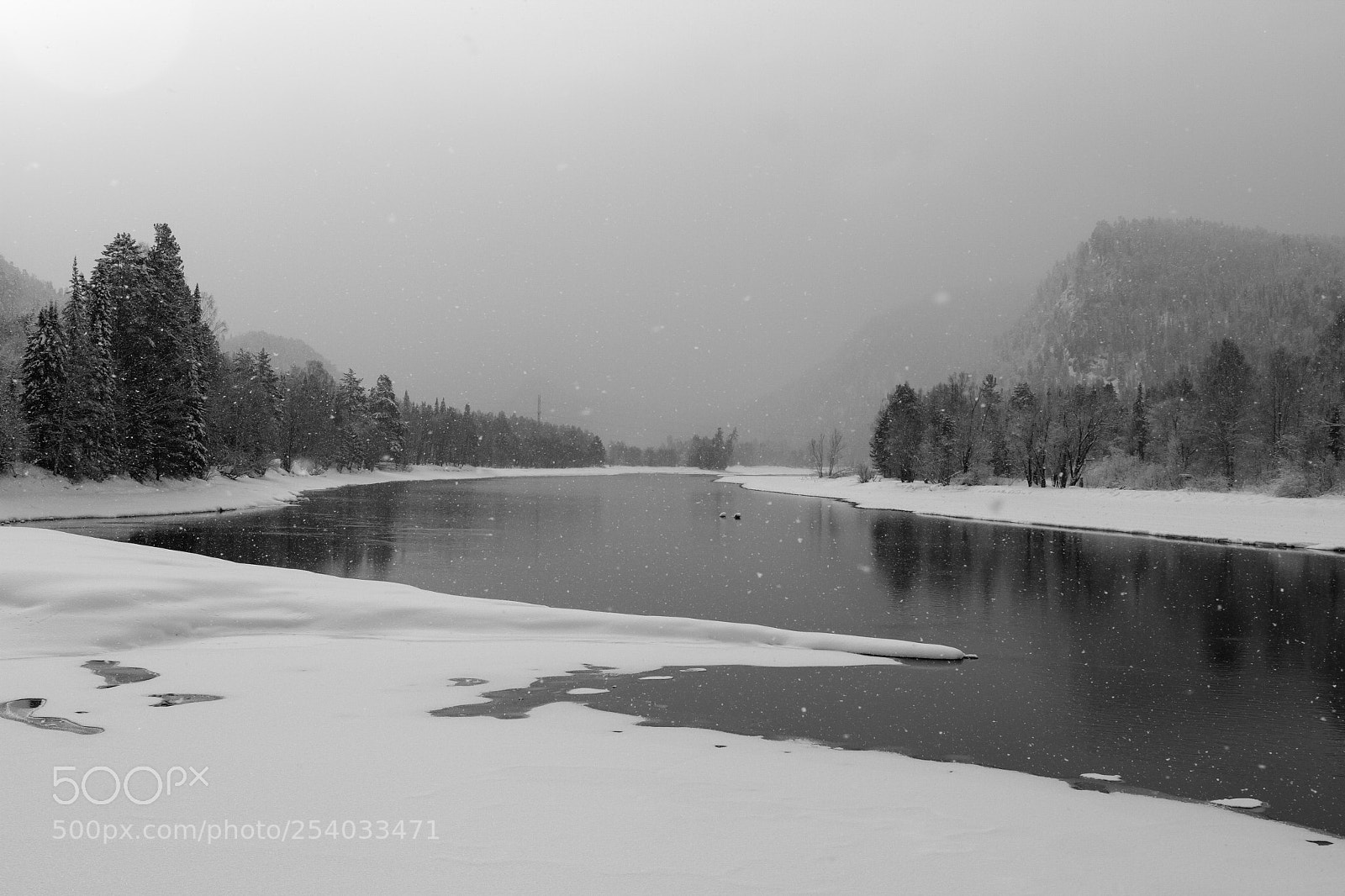 Canon EOS 7D sample photo. Snowy day photography