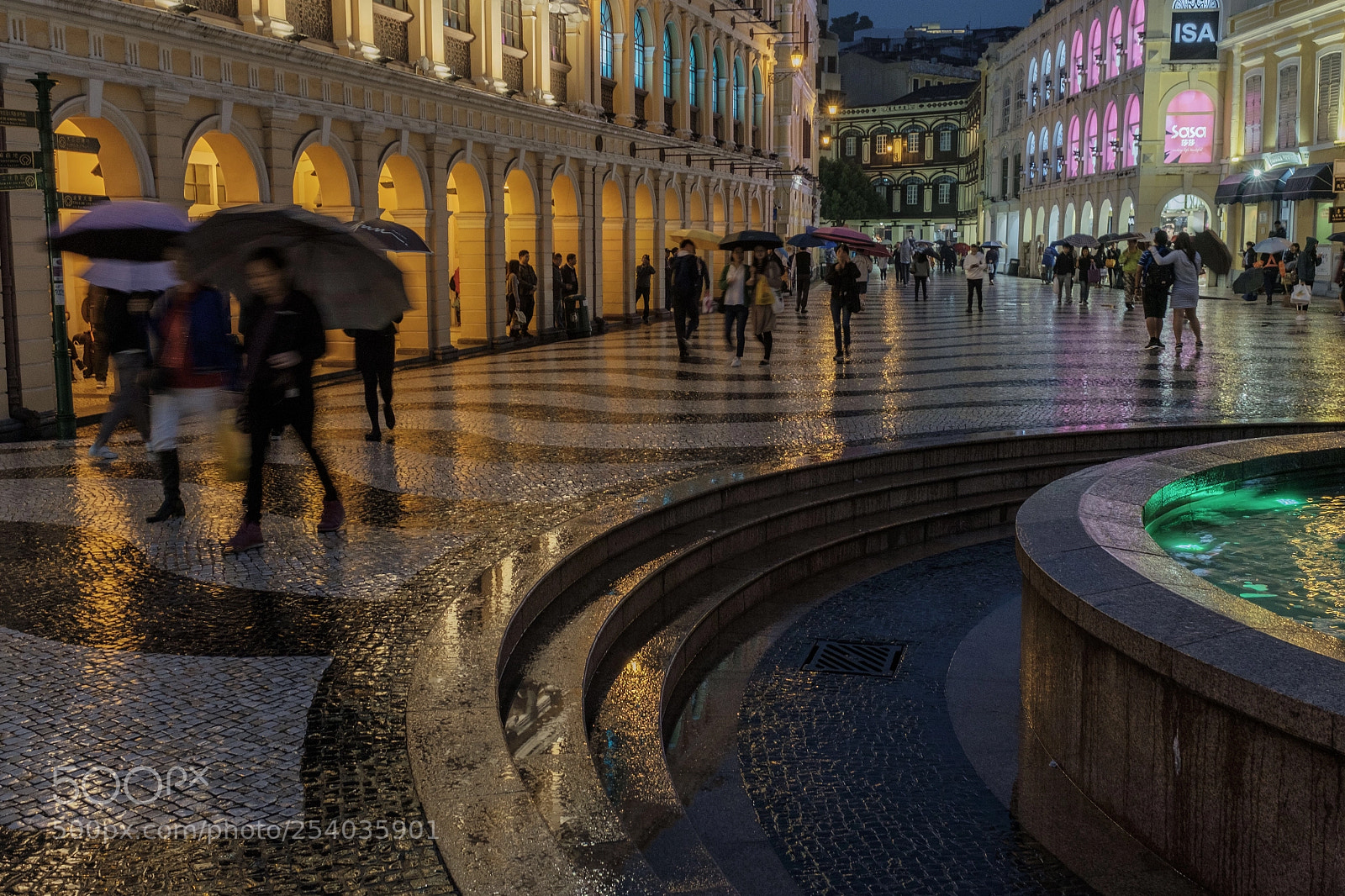 Fujifilm X-T1 sample photo. Senado square photography
