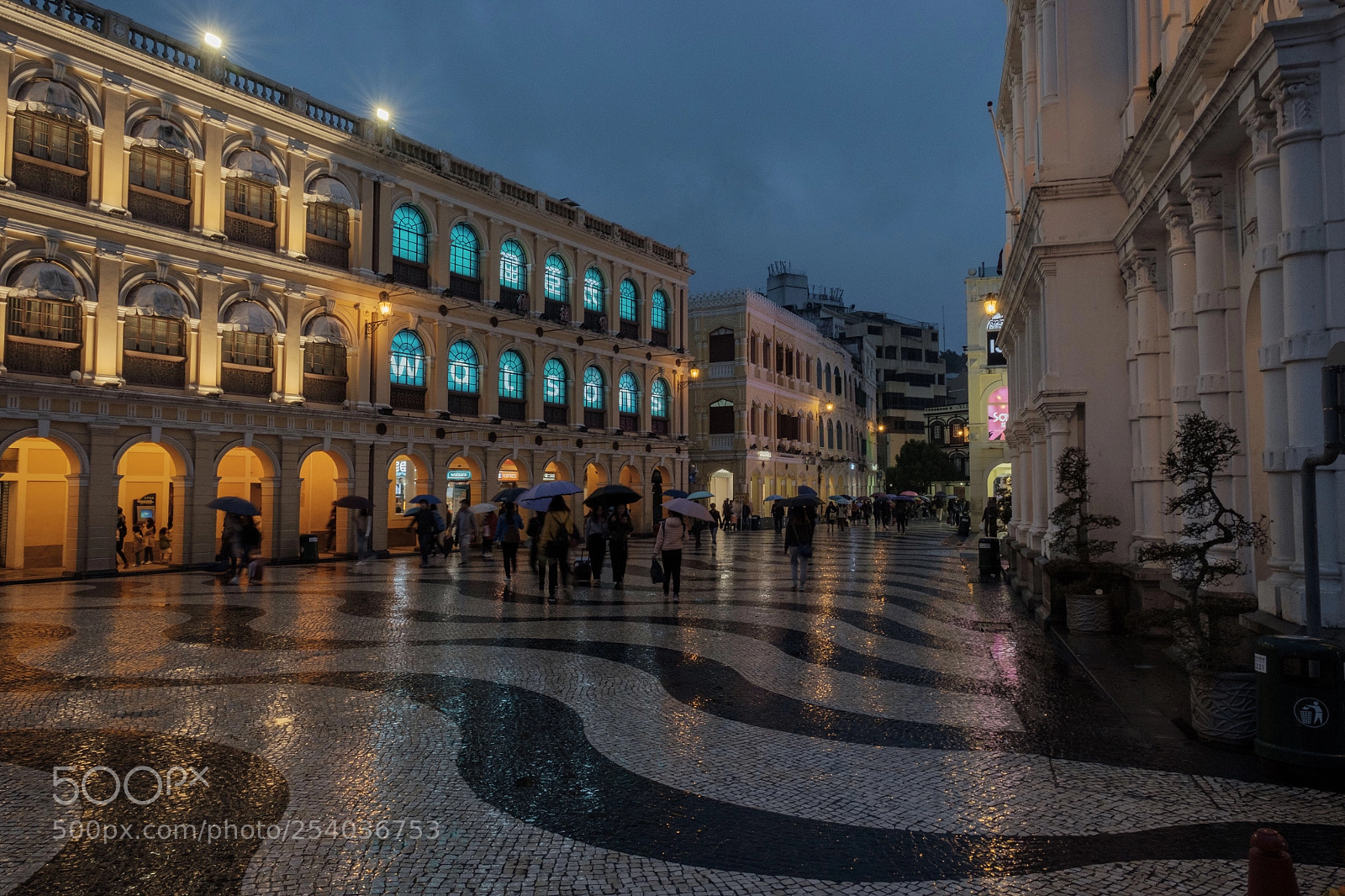 Fujifilm X-T1 sample photo. Senado square photography