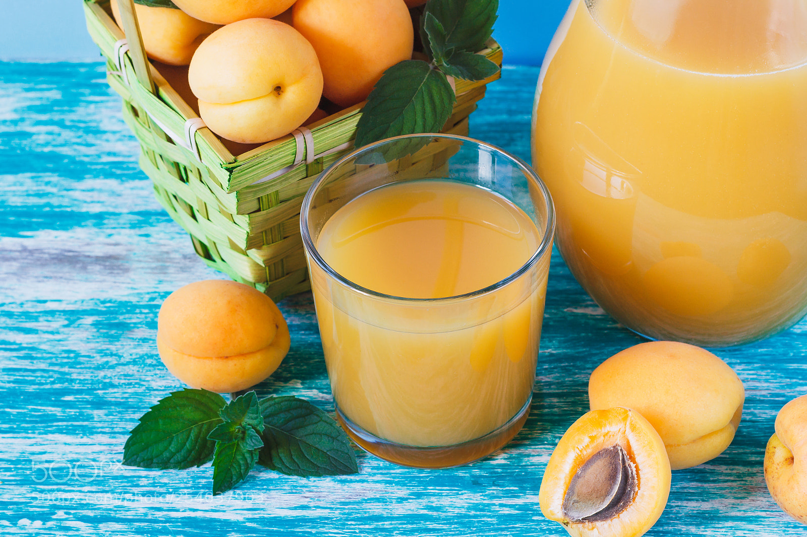 Canon EOS 600D (Rebel EOS T3i / EOS Kiss X5) sample photo. Apricot juice and fruits photography