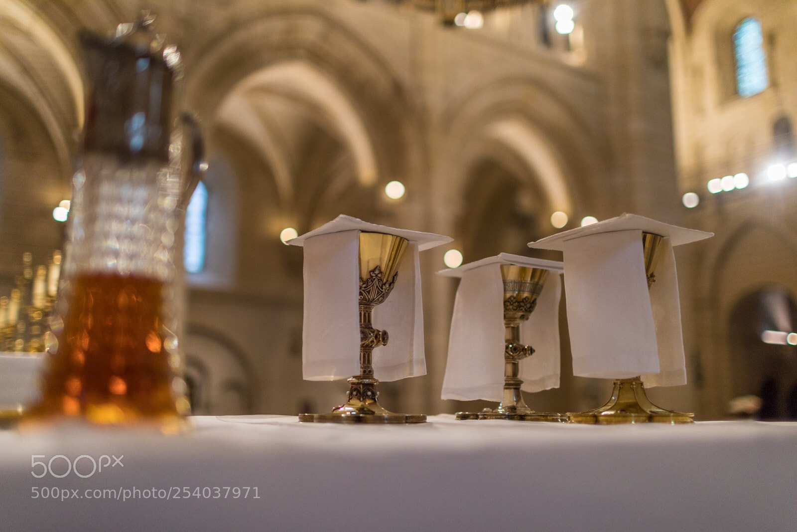 Canon EOS 5D Mark IV sample photo. Mass photography